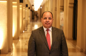 وزير المالية: 760 مليون دولار حصيلة مصر من "سيارات المغتربين"