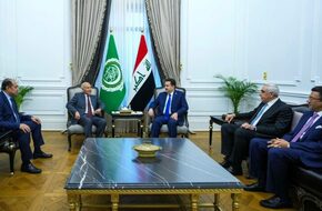 رئيس الحكومة العراقية يدعو إلى توحيد الجهود العربية لانهاء معاناة الشعب الفلسطيني