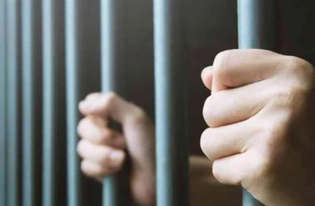 السجن المشدد 10 سنوات لـ3 متهمين بسرقة شخص بالإكراه فى سوهاج