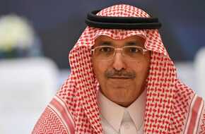 وزير المالية السعودي: يمكننا إنتاج 10 ملايين برميل نفط يوميا