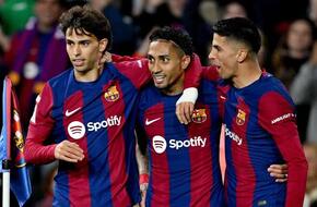 برشلونة يهدد مستقبل ثلاثي الفريق بسبب نجم مانشستر سيتي - ترقيصة