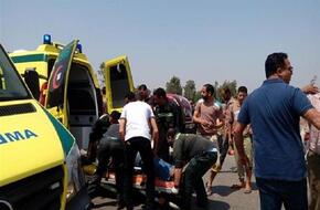 إصابة 25 في حادث تصادم على الطريق الصحراوي في أسوان