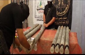 "سرايا القدس" تعرض تجهيزها الصواريخ وقصف مستوطنات غلاف غزة (فيديو)