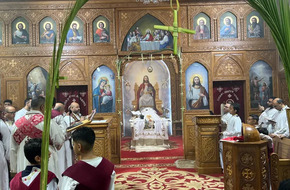 أقباط بورسعيد يؤدون قداس أحد الزعف بجميع الكنائس (صور) | أهل مصر
