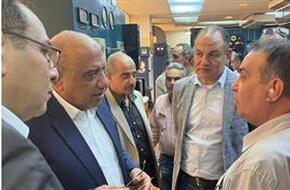 وزير قطاع الأعمال يتفقد مصانع شركة مصر للغزل والنسيج بالمحلة الكبرى