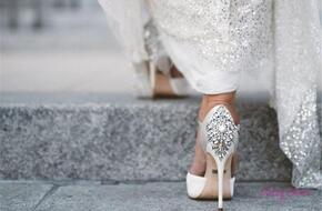 كيفية اختيار حذاء العروس المثالي