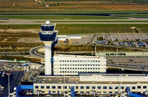 مطار أثينا الدولي يتوقع استقبال 30 مليون مسافر في عام 2024