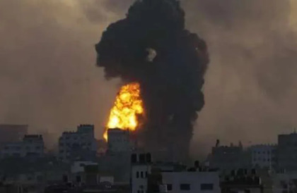 «القاهرة الإخبارية»: سقوط شهيد و20 مصابا في قصف إسرائيلي بدير البلح وسط قطاع غزة