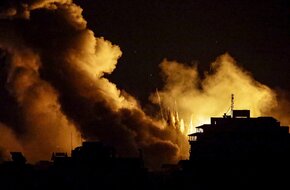مراسل القاهرة الإخبارية: قصف جوي وبحري ومدفعي عنيف على رفح لا يتوقف