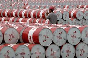 النفط يرتفع بدعم من بيانات صينية قوية وعدم توقف الحرب على غزة