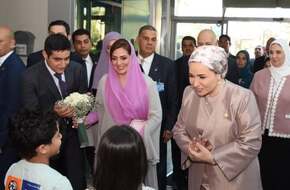 السيدة انتصار السيسي وحرم سلطان عمان فى زيارة لمستشفى 57357 دعما للأطفال (فيديو) - اليوم السابع