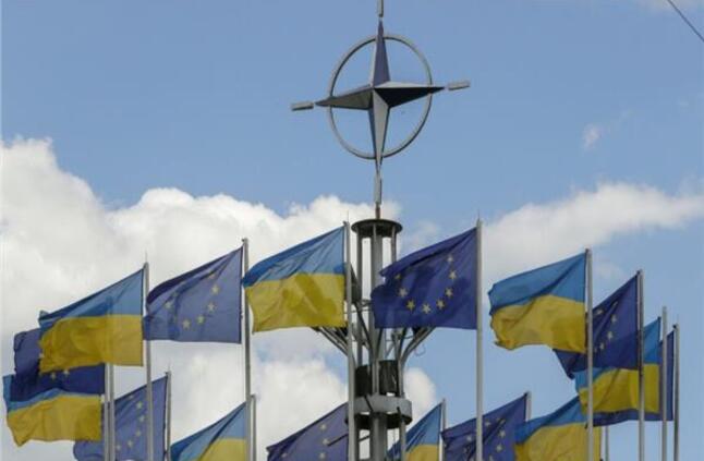 أوروبا تضمن بقاء أوكرانيا في مواجهة روسيا.. لكن دون قواتها