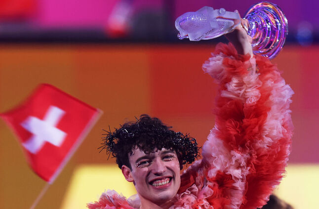سويسري "غير ثنائي الجنس" يفوز بمسابقة يوروفيجن (فيديو)