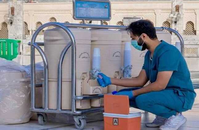 تحليل وتعقيم ماء زمزم.. السعودية تكشف المراحل ودور الأشعة فوق البنفسجية | المصري اليوم