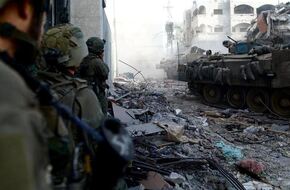 القسام تعلن استهداف قوات الاحتلال المتوغلة داخل معبر رفح بقذائف الهاون