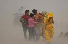 إصابة 35 شخصًا بسبب سوء الأحوال الجوية غربي الهند