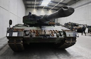 "البايس": إسبانيا تعد حزمة جديدة من المساعدات لأوكرانيا تشمل دبابات "ليوبارد 2" ألمانية