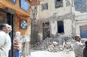 عقار «التميمى» ليس الأول.. مسلسل انهيار بيوت «كرموز» القديمة عرض مستمر | المصري اليوم