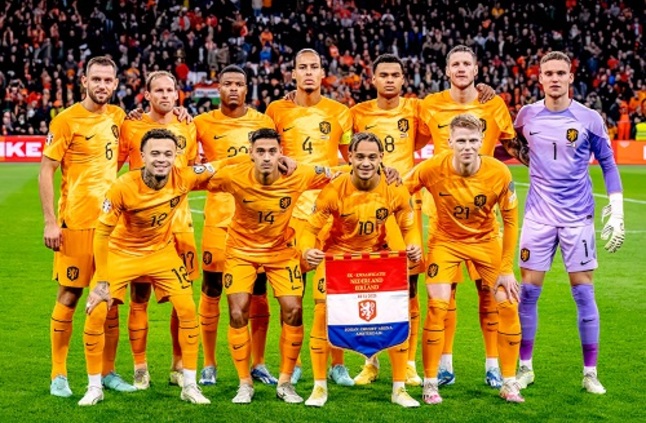 كومان يختار 30 لاعبا في قائمة هولندا لـ «يورو 2024»