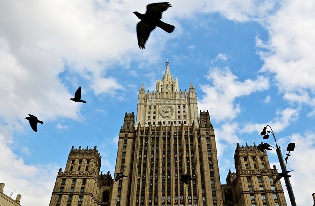 موسكو تطرد الملحق العسكري في السفارة البريطانية و"تتوعد بالمزيد"