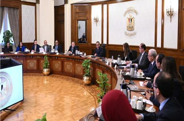 رئيس الوزراء يترأس اجتماع المجلس التنسيقي للسياسات المالية والنقدية 