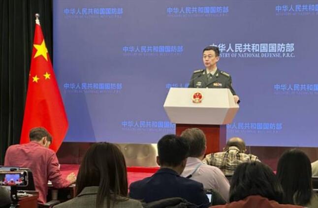 &quot;الدفاع الصينية&quot; : بكين ستتصدى بحزم لما يسمى استقلال تايوان
