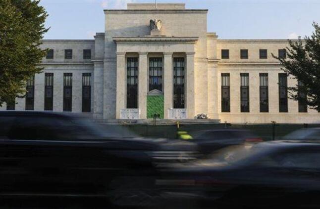 الفيدرالي الأمريكي لن يخفض الفائدة قبل تحرك التضخم صوب الـ2%