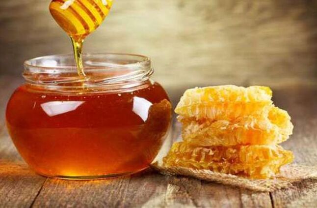 في اليوم العالمي للنحل.. فوائد يحققها العسل للصحة العامة والبشرة