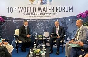 سويلم يلتقى نائب رئيس منظمة المياه العالمية والأمين العام للشبكة الدولية لمنظمات أحواض الأنهار (INBO) | الأخبار | الصباح العربي