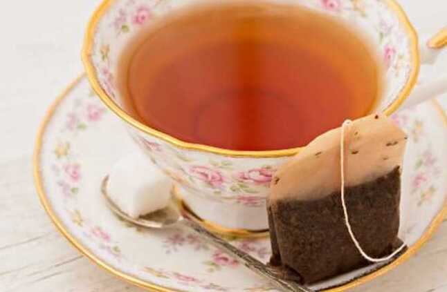 في اليوم العالمي للشاي.. 4 أفكار للاستفادة من أكياس المشروب المستعملة | المصري اليوم
