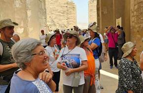 3200 سائح يزورون معبد الكرنك في الأقصر