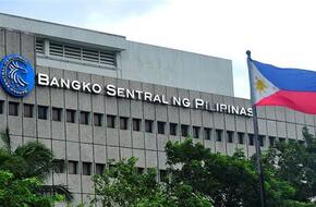 الفلبين تهدد بالتدخل لوقف تراجع العملة المحلية