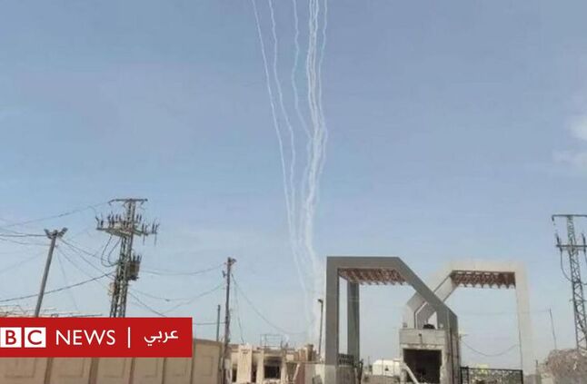 حرب غزة: كتائب القسام "قصفت تل أبيب برشقة صاروخية كبيرة"، وإسرائيل تقول إن الصواريخ أطلقت من رفح - BBC News عربي