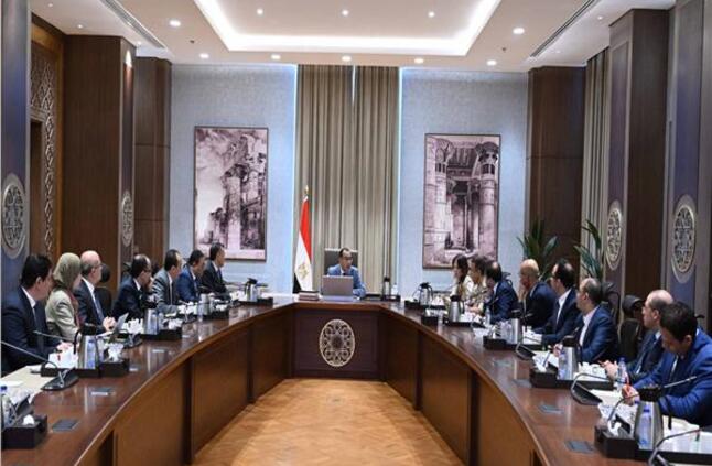  رئيس الوزراء يتابع جاهزية المتحف المصري الكبير للافتتاح..وتطوير المناطق المحيطة