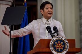 الرئيس الفلبيني يوقع قانونا لحماية حقوق ومصالح العاملين في صناعة السينما والتلفزيون