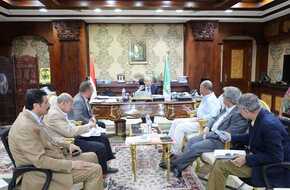 محافظ المنيا يلتقي أعضاء مجلسي النواب والشيوخ لمناقشة قضايا المواطنين  | المصري اليوم