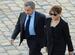 محكمة فرنسية تستجوب كارلا بروني بشأن قضية تلقي ساركوزي تمويلا ليبيا