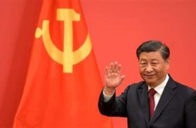 الرئيس الصيني يغادر بكين في مستهل جولة تشمل فرنسا وصربيا والمجر