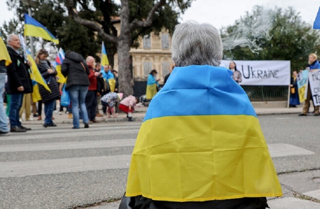 "وول ستريت جورنال": خطر التخلف عن السداد يحوم فوق أوكرانيا