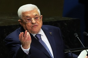 عباس  يرحب بنجاح الجهود المصرية والقطرية في التوصل لاتفاق لوقف إطلاق النار