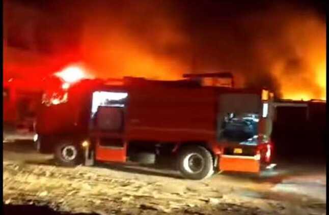 السيطرة على حريق بمخزن مواد بترولية بالغردقة | المصري اليوم