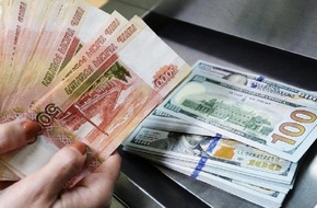 "بلومبيرغ": المليارديرات الروس يعيدون أصولهم إلى روسيا