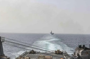 «القاهرة الإخبارية»: الحوثيون استهدفوا 3 سفن في خليج عدن والمحيط الهندي