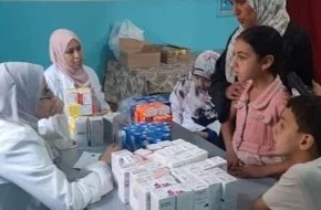 فحص 278 مواطنا خلال قافلة جامعة بنها الطبية في قرية مشتهر بطوخ
