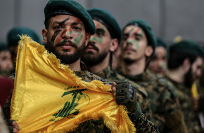 "هجوم جوي على مقر قيادة عسكرية وإطلاق صاروخ ثقيل".. "حزب الله" ينفذ عدة عمليات ضد إسرائيل
