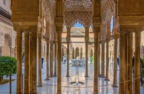 تصميمات معمارية فريدة.. لأول مرة فن العمارة الإسلامي الأندلسي بمنتجعات دهب السياحية