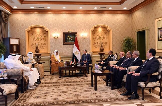 وزير الداخلية يستقبل النائب الأول لرئيس الوزراء الكويتي