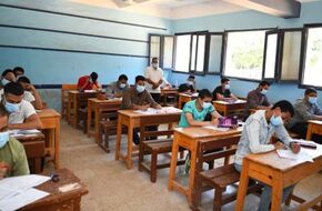 محافظ بورسعيد يتابع سير امتحانات الثانوية العامة في أول أيام المواد المضافة للمجموع