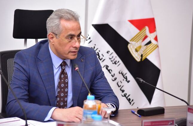 وزير العمل يطلق البث التجريبي للمنصة الإلكترونية للعمالة غير المنتظمة بأسيوط والمنيا | أهل مصر