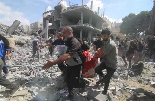 شهداء وجرحى جراء قصف إسرائيلي مكثف على حي الشجاعية في غزة